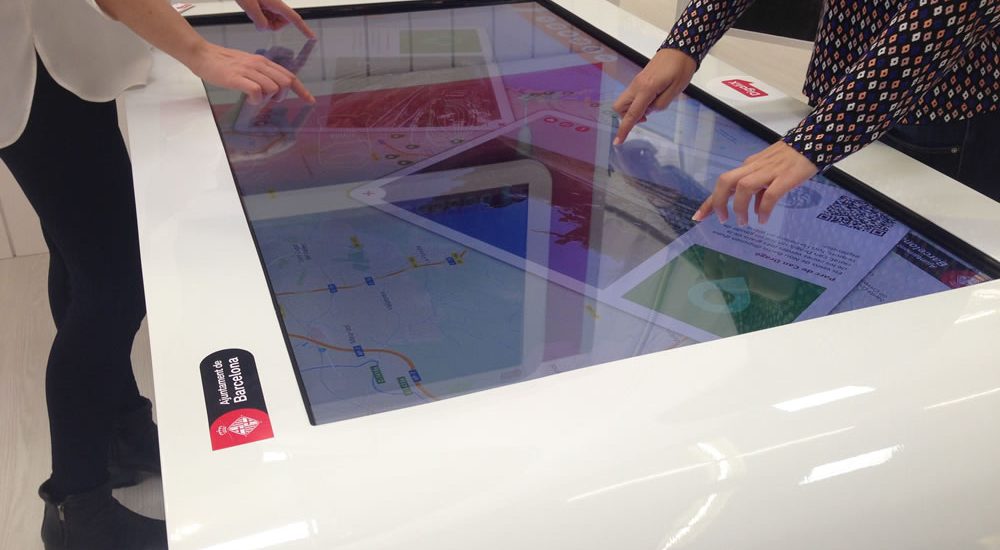 La nueva App “Interactive Tourism” para XTable, presentada en el stand del Ayuntamiento de Barcelona, en el Salón B-Travel.