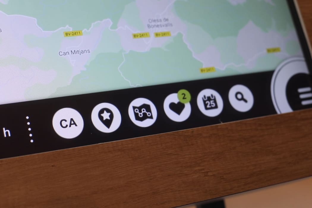 Servicios digitales de turismo con XTable y webapp interactiva